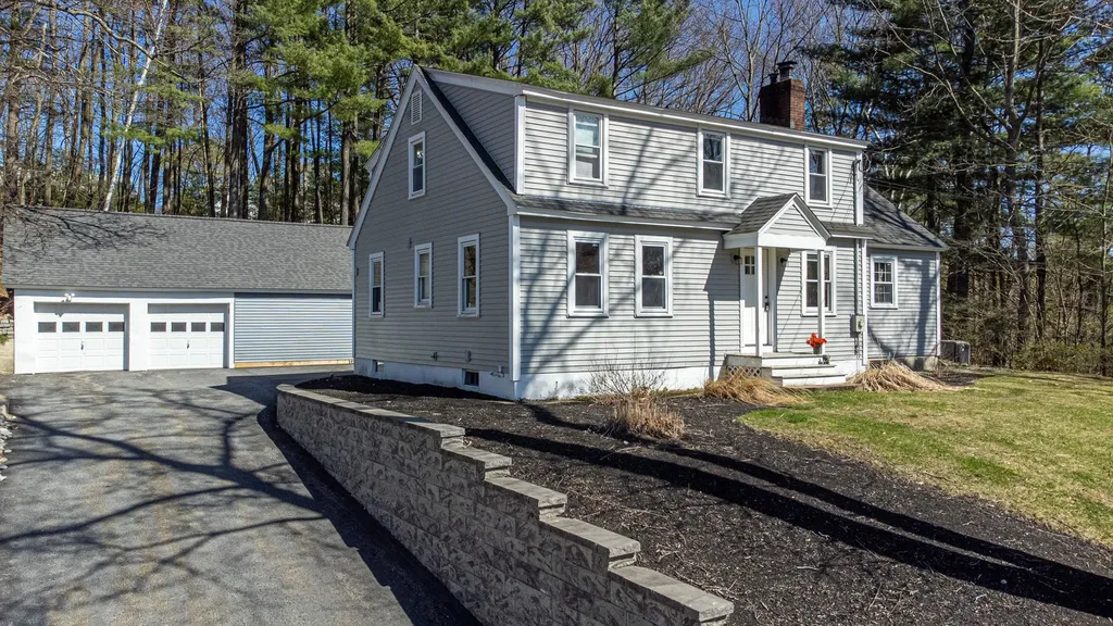 171 Pickering Street Manchester NH 03104