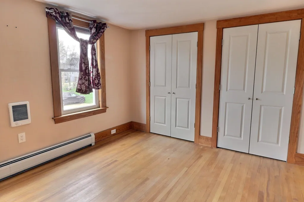 121 S Main Street Newport NH 03773