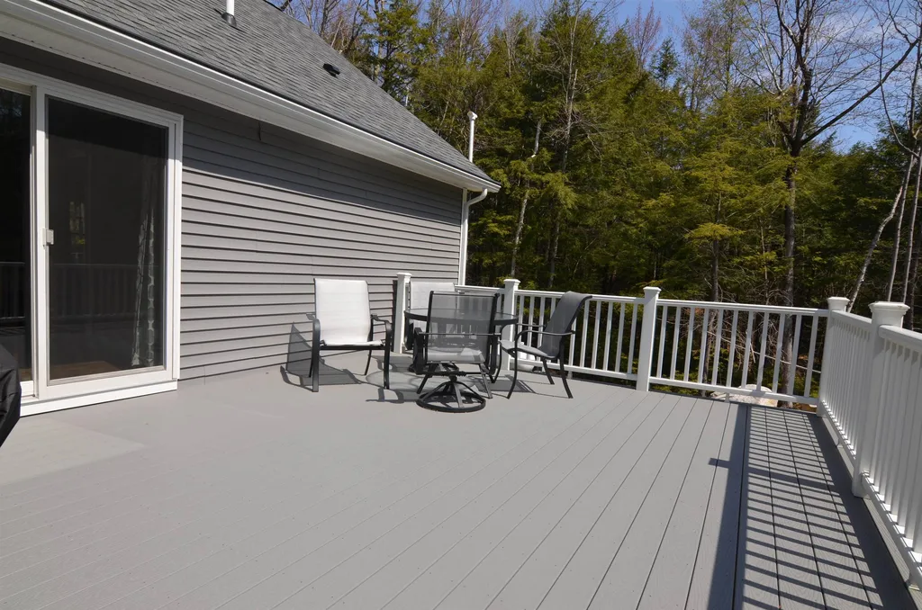 247 Columbus Avenue New London NH 03257