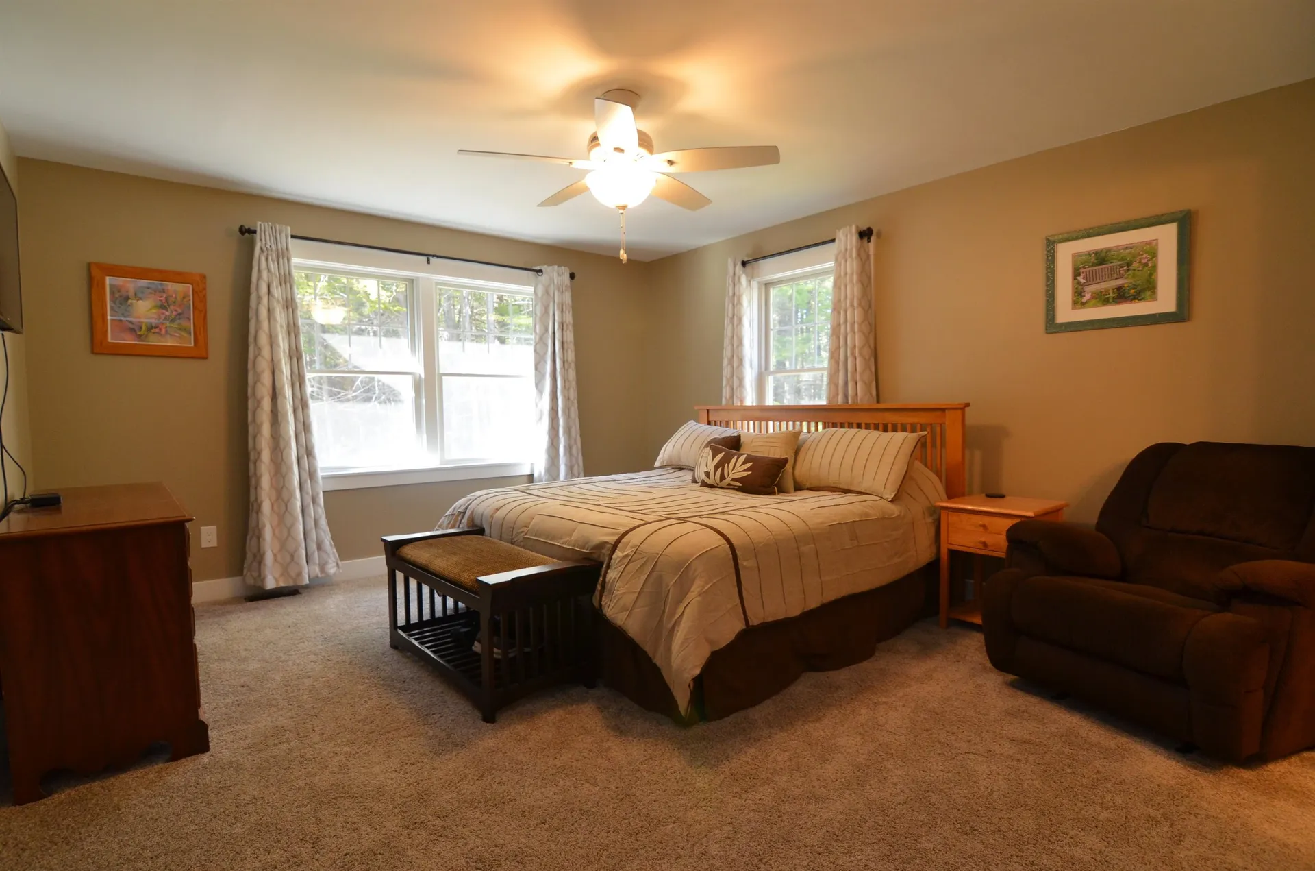247 Columbus Avenue New London NH 03257
