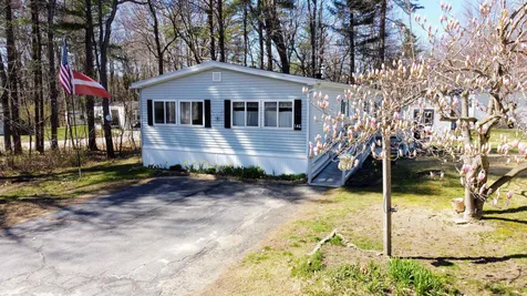 146 Colonial Village Somersworth NH 03878