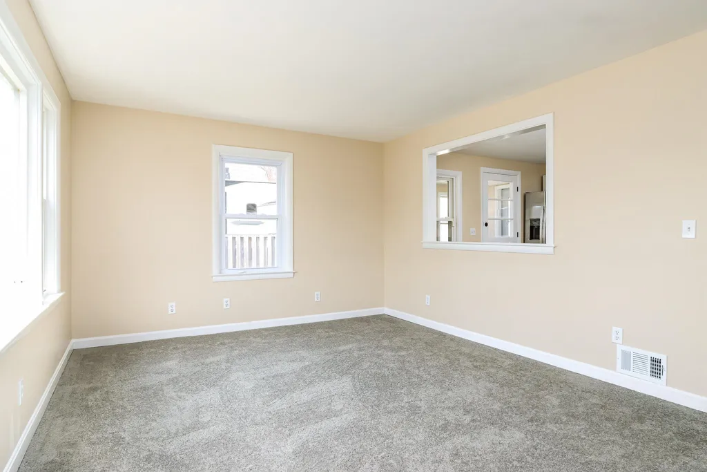 312 Seames Drive Manchester NH 03103