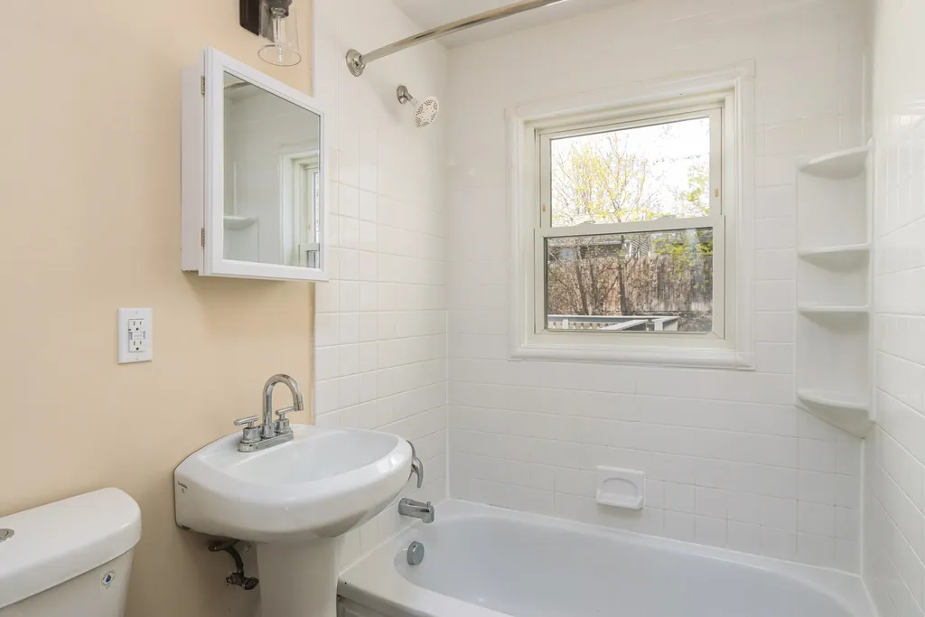 312 Seames Drive Manchester NH 03103