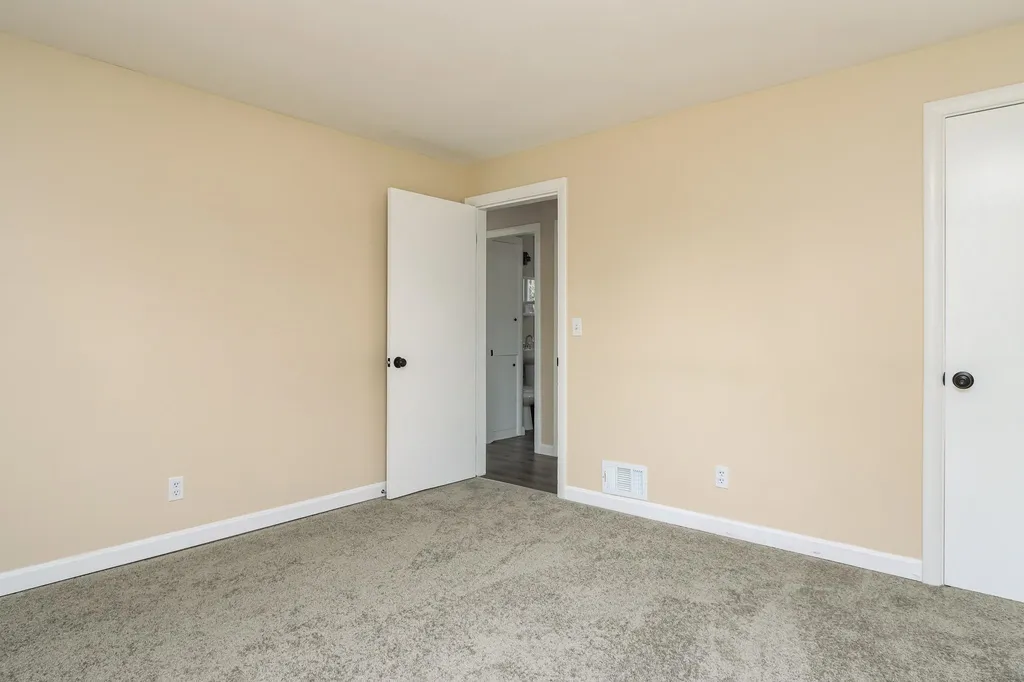 312 Seames Drive Manchester NH 03103