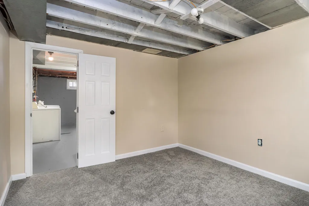 312 Seames Drive Manchester NH 03103