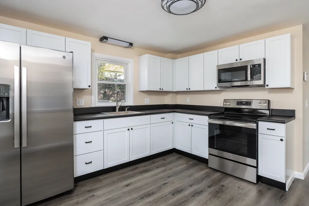 312 Seames Drive Manchester NH 03103