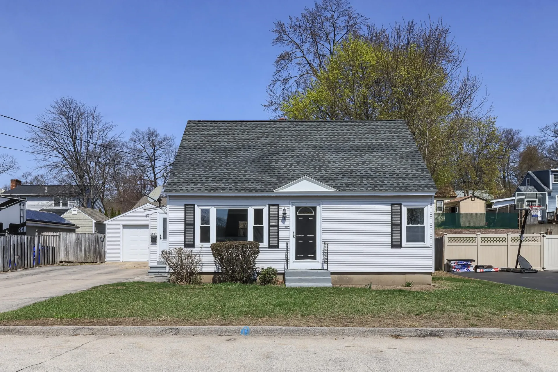 312 Seames Drive Manchester NH 03103