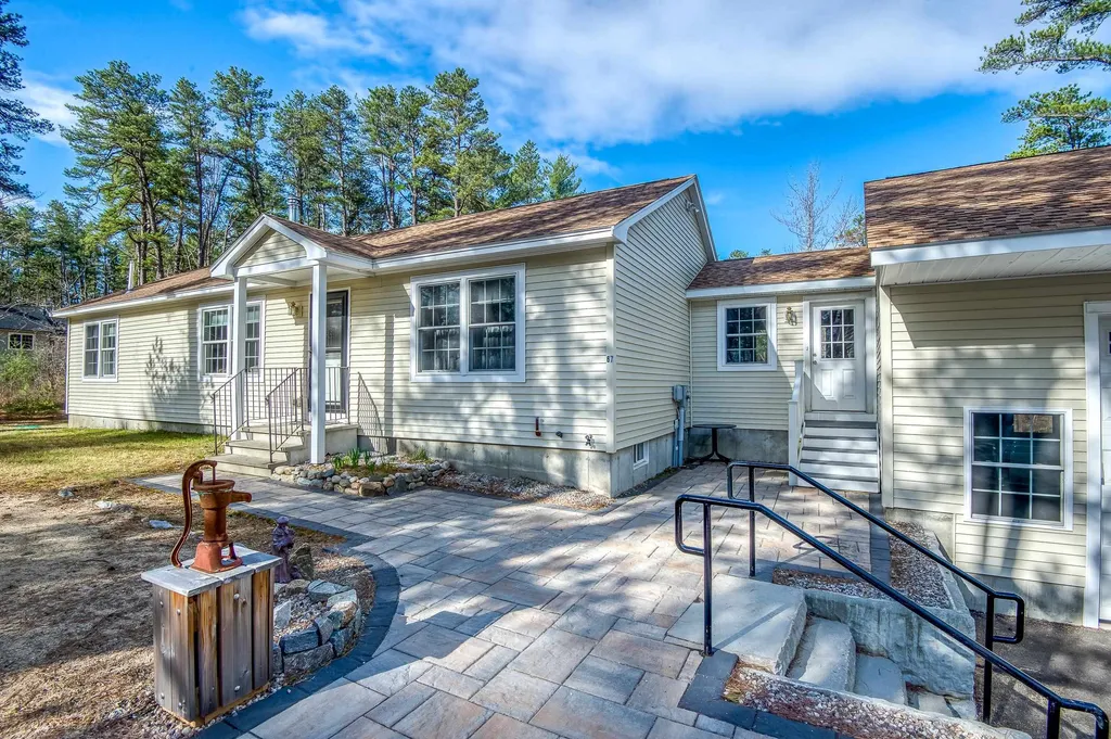 67 Leavitt Road Ossipee NH 03814