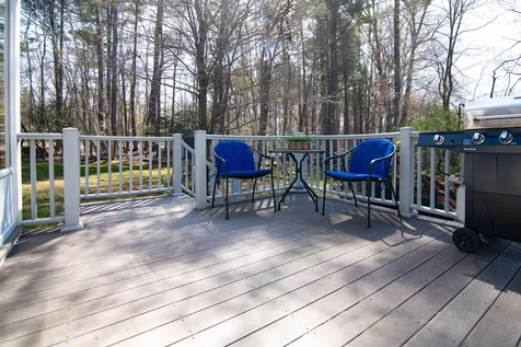 10 Applewood Road Pelham NH 03076