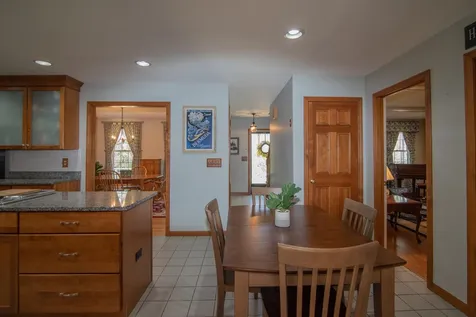 10 Applewood Road Pelham NH 03076