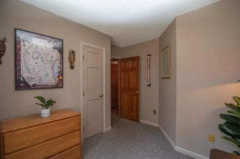 10 Applewood Road Pelham NH 03076