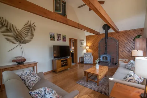 10 Applewood Road Pelham NH 03076