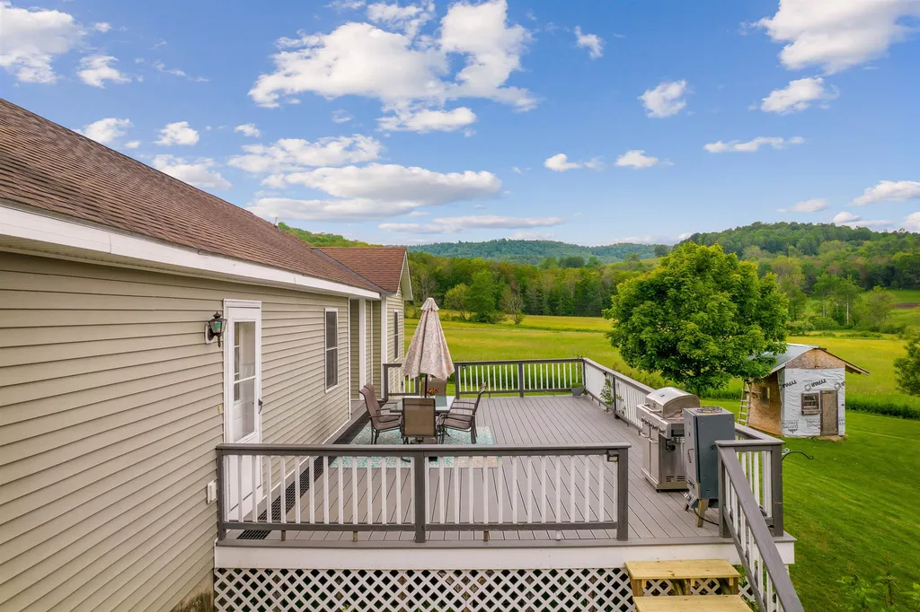 179 Russell Road Tunbridge VT 05077