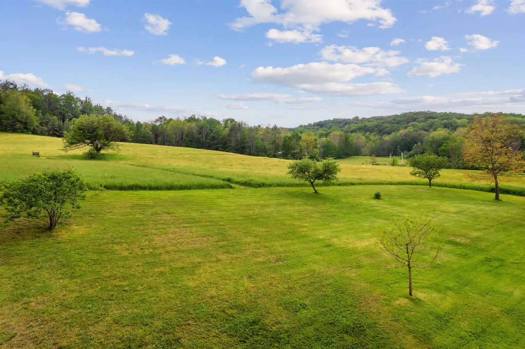 179 Russell Road Tunbridge VT 05077