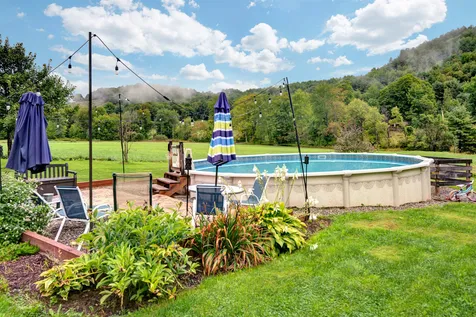 179 Russell Road Tunbridge VT 05077