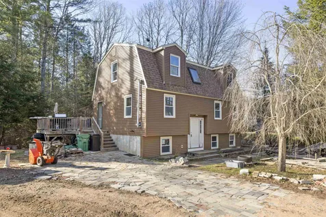 383 Whittier Drive Fremont NH 03044