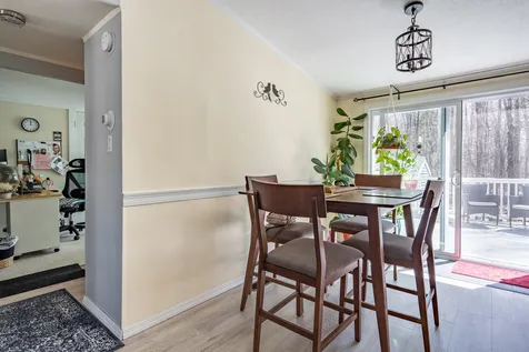 8 Burr Court Rochester NH 03868