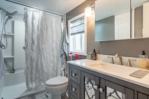 8 Burr Court Rochester NH 03868