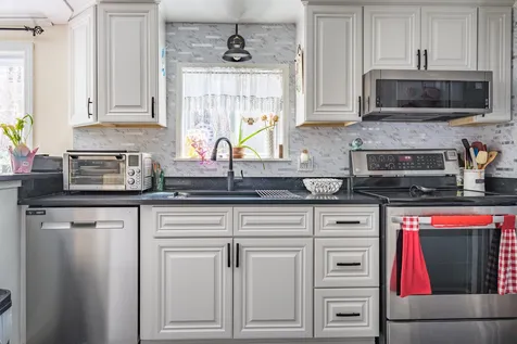 8 Burr Court Rochester NH 03868