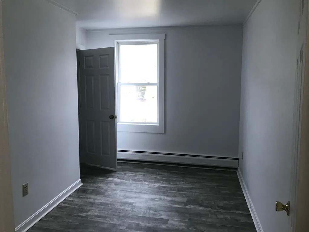 1531 Maple Street Hartford VT 05047