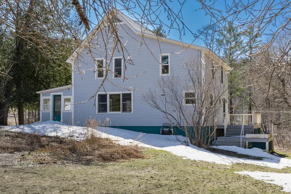3 Washington Turnpike Chelsea VT 05838