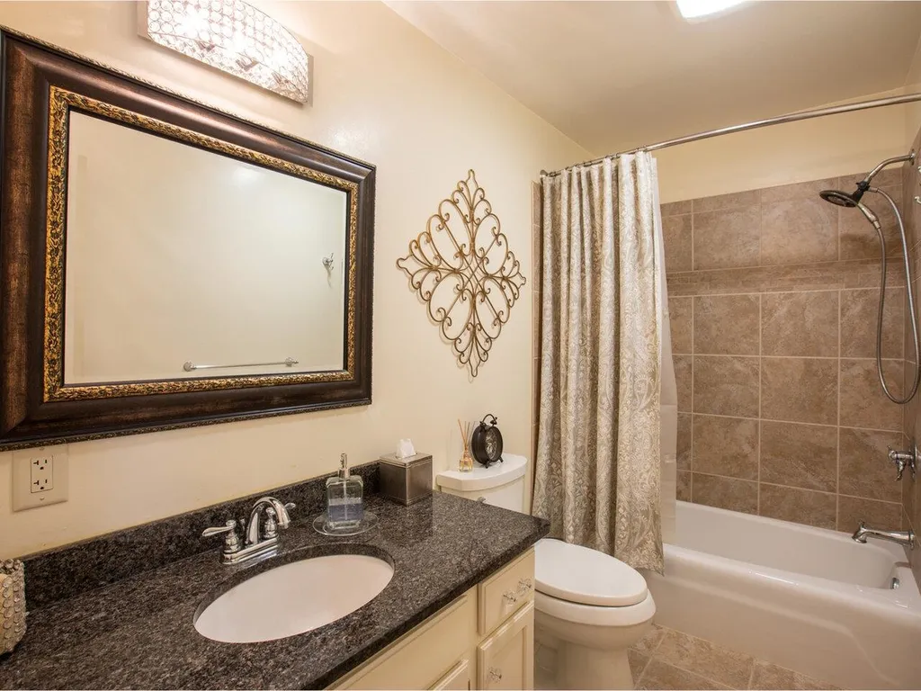 496 Braeloch Road Colchester VT 05446