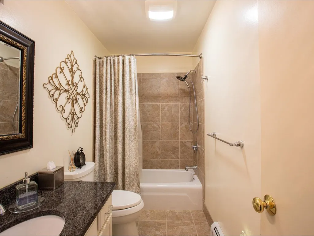 496 Braeloch Road Colchester VT 05446