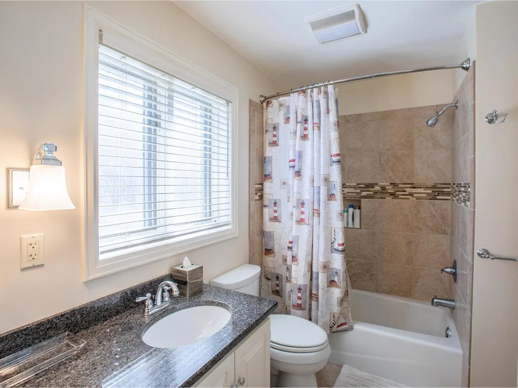 496 Braeloch Road Colchester VT 05446