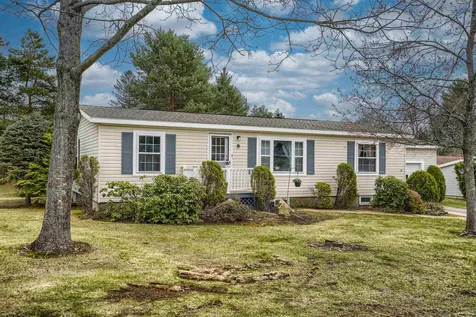 17 Great Brook Drive Belmont NH 03220