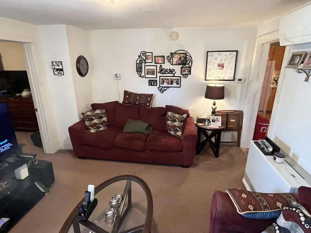 35 Tyler Street Nashua NH 03060