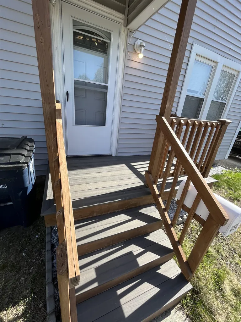 35 Tyler Street Nashua NH 03060