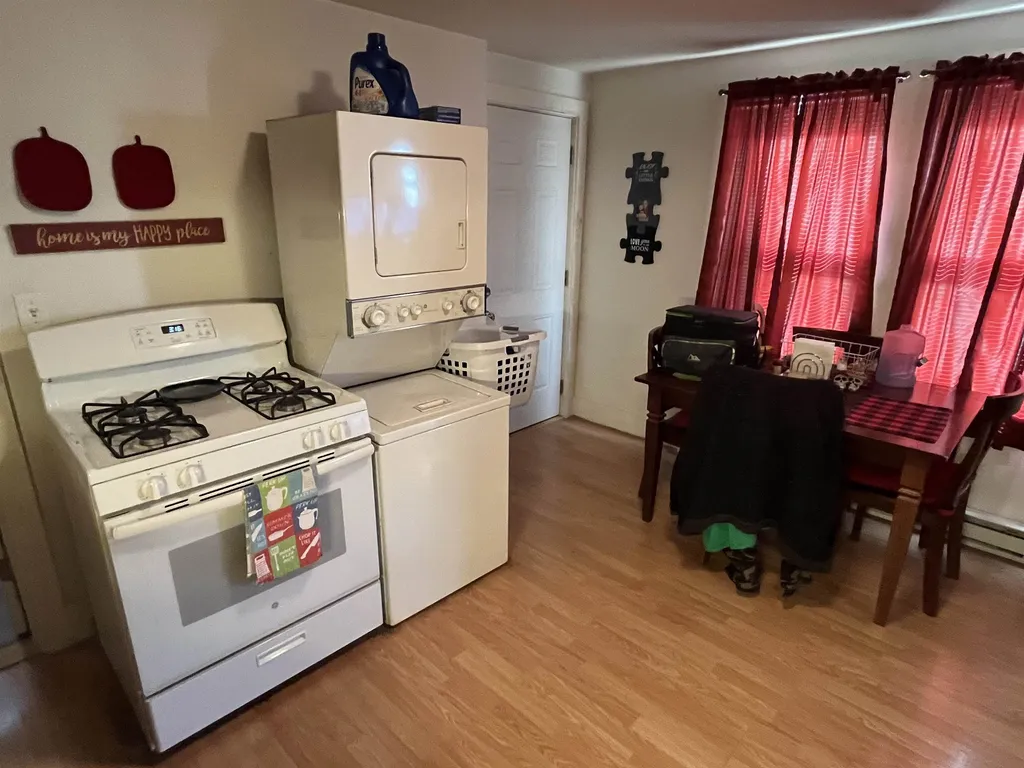 35 Tyler Street Nashua NH 03060