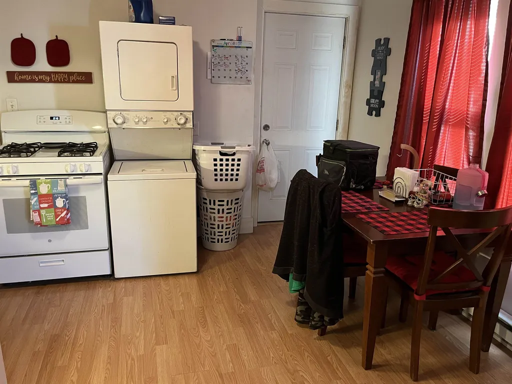 35 Tyler Street Nashua NH 03060