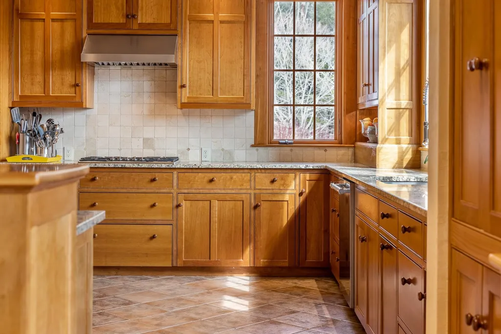 189 Jackson Brook Road Thetford VT 05075