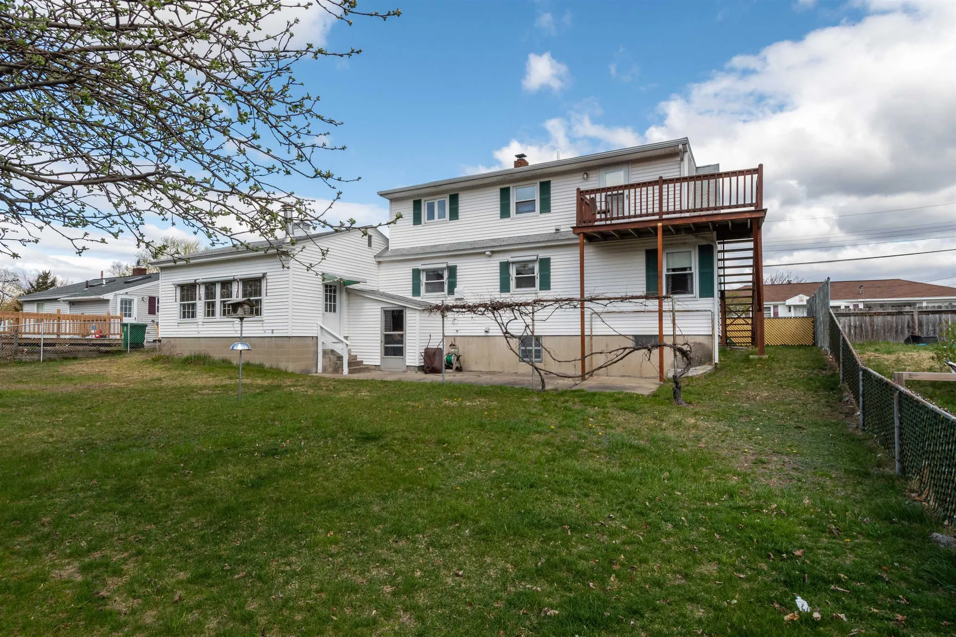 10 Ross Street Nashua NH 03060