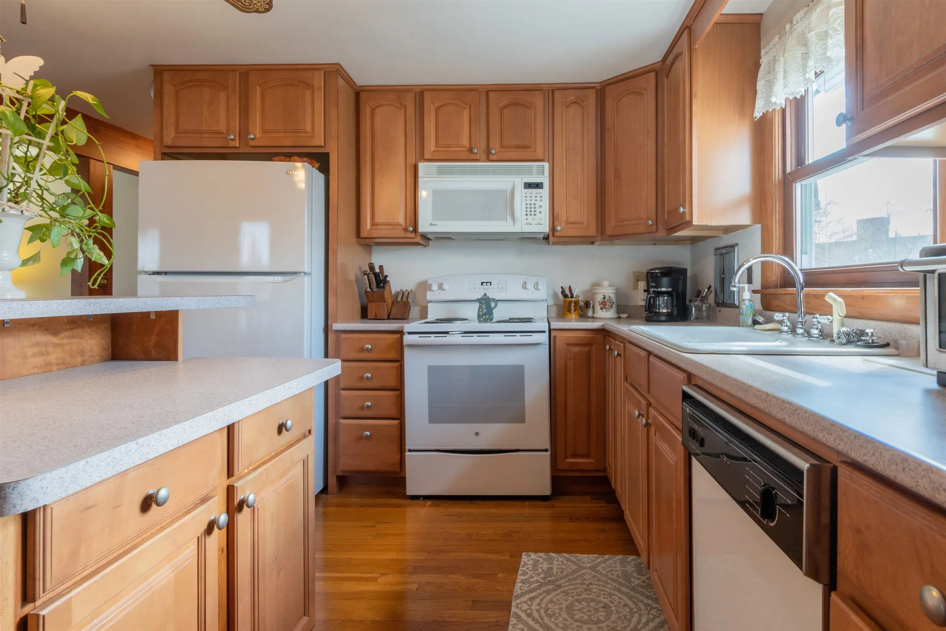 10 Ross Street Nashua NH 03060