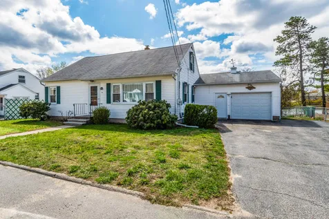 10 Ross Street Nashua NH 03060