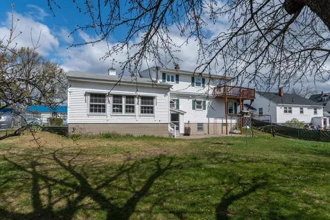10 Ross Street Nashua NH 03060
