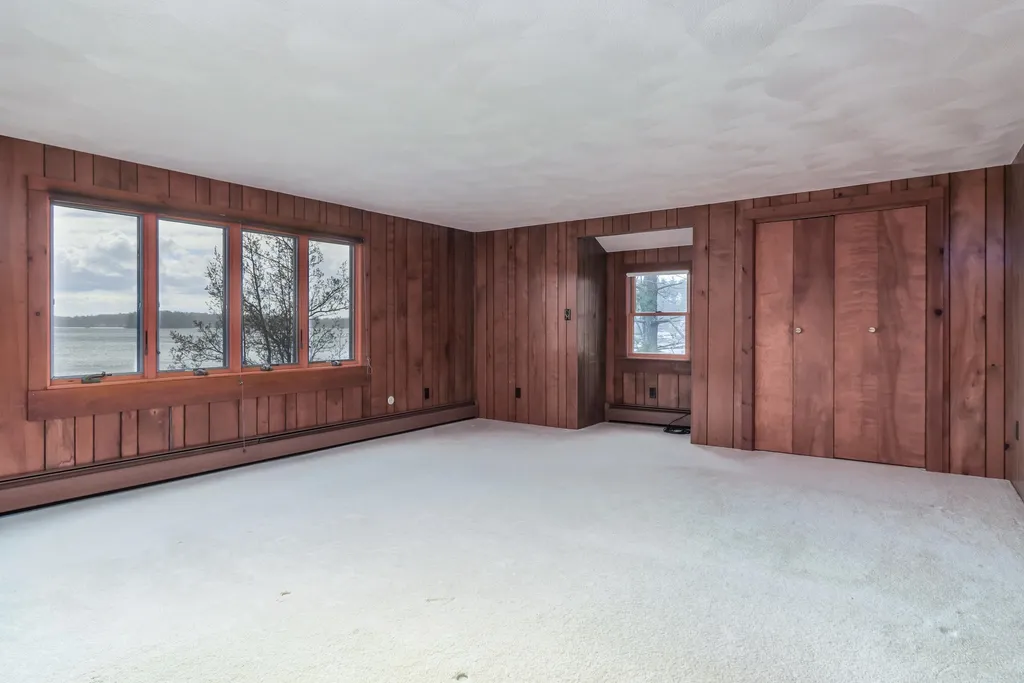7 Howards Grove Derry NH 03038
