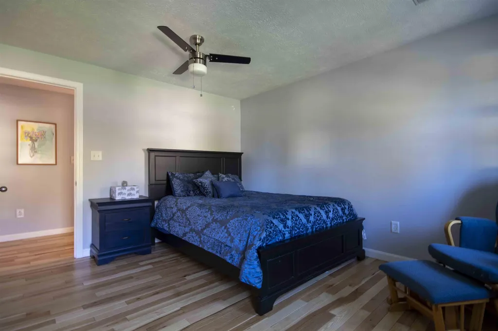 8 Rossini Road Londonderry NH 03053