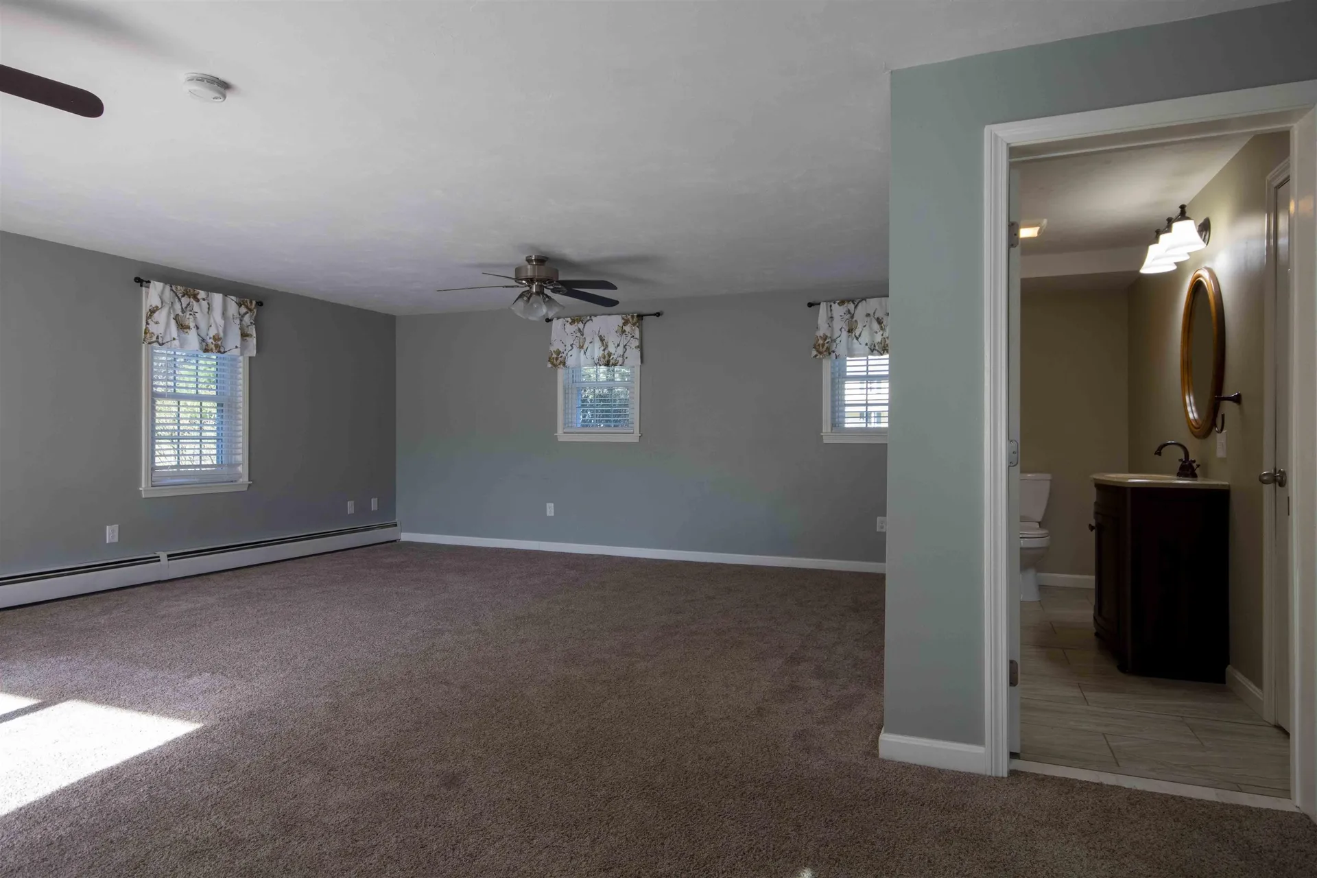 8 Rossini Road Londonderry NH 03053