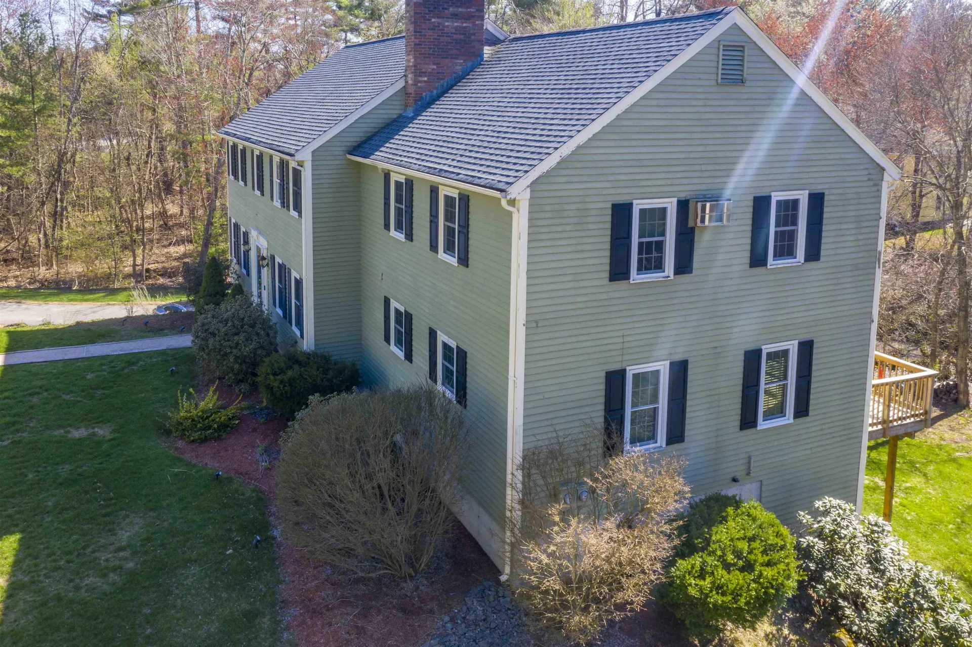 8 Rossini Road Londonderry NH 03053