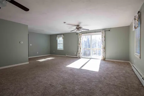 8 Rossini Road Londonderry NH 03053