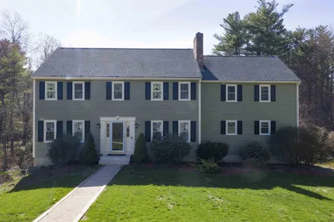 8 Rossini Road Londonderry NH 03053