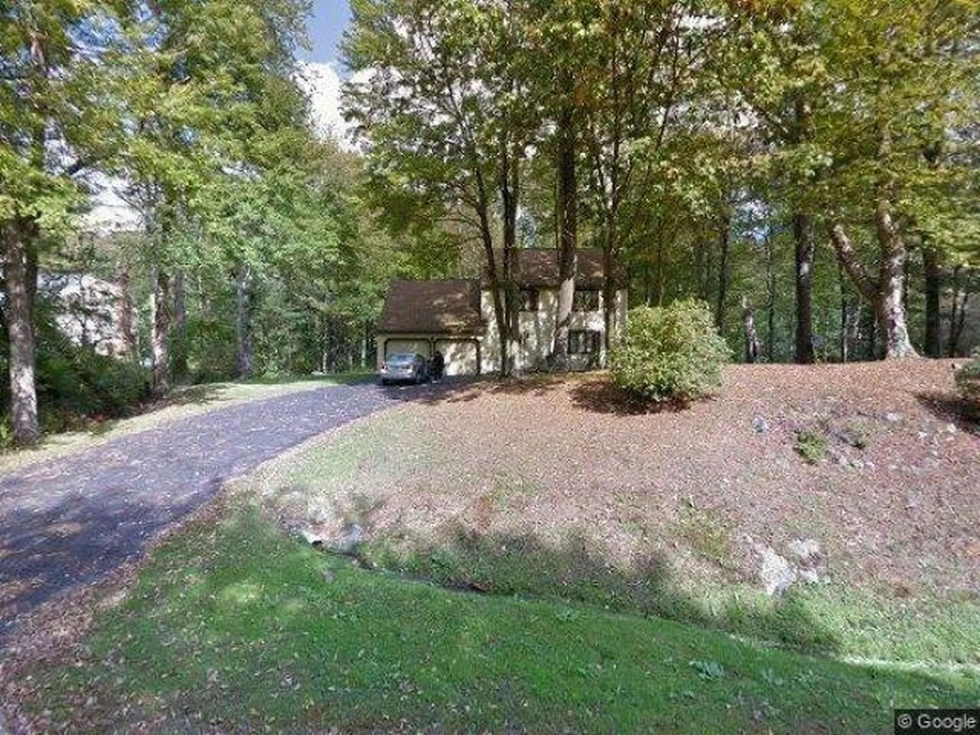 6 King Henry Drive Londonderry NH 03053