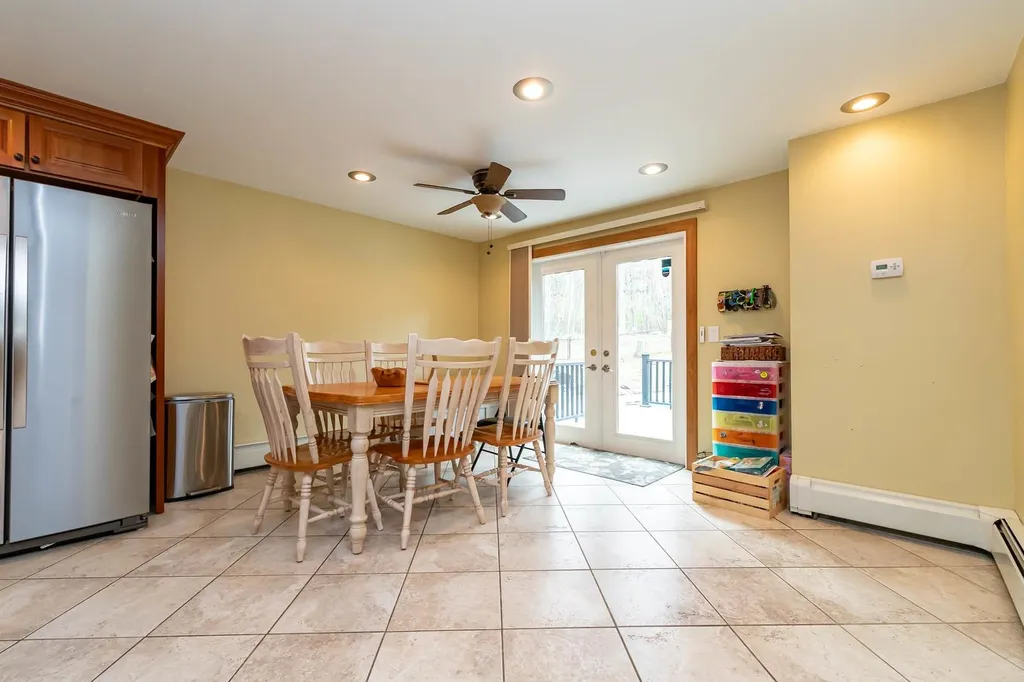 38 Gaita Drive Derry NH 03038