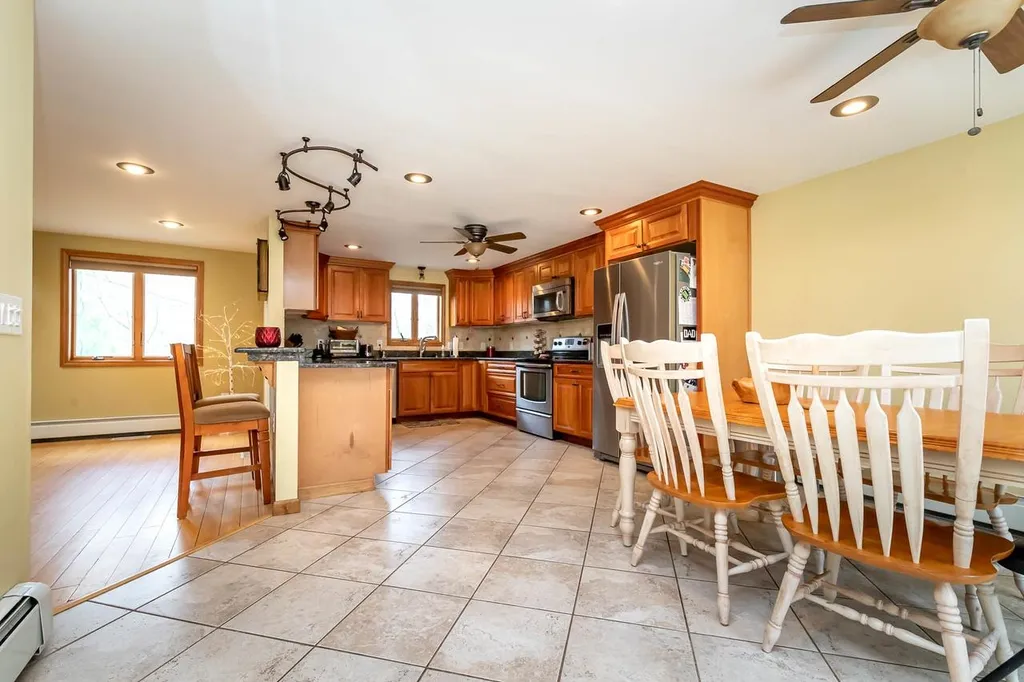 38 Gaita Drive Derry NH 03038