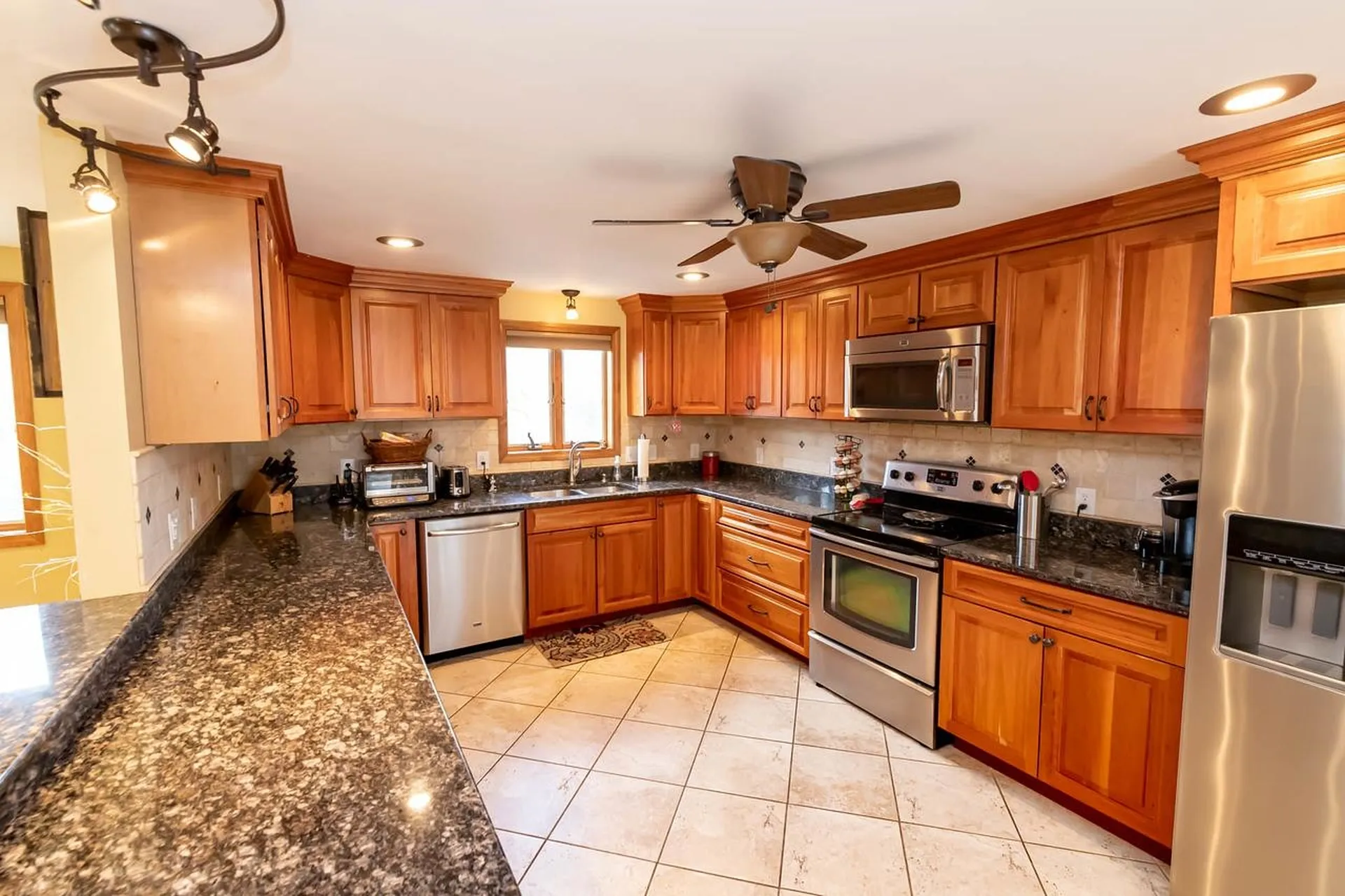 38 Gaita Drive Derry NH 03038
