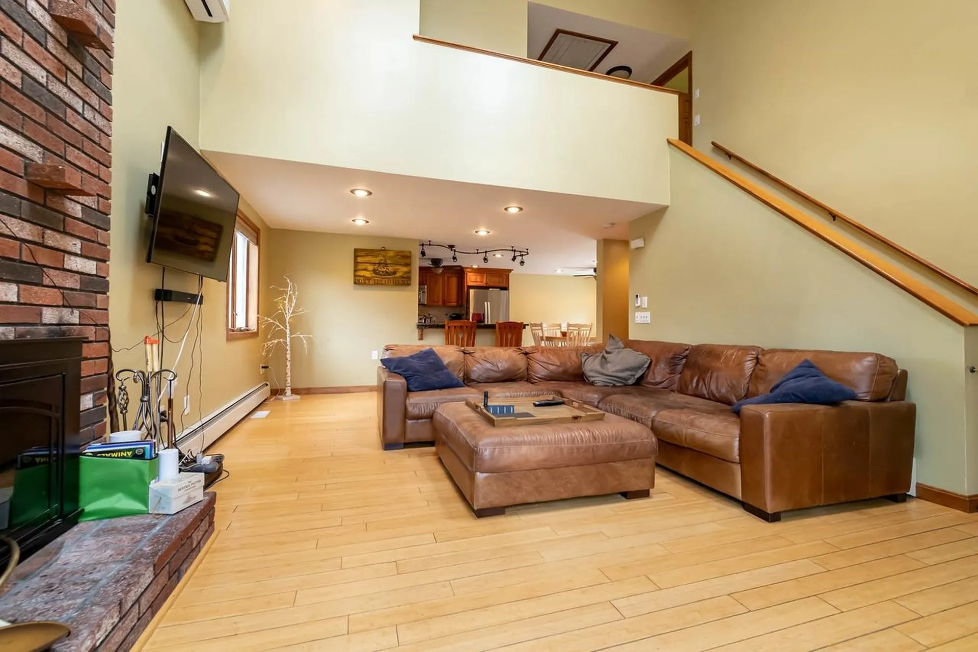 38 Gaita Drive Derry NH 03038