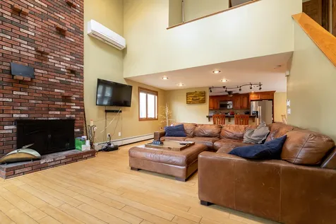 38 Gaita Drive Derry NH 03038